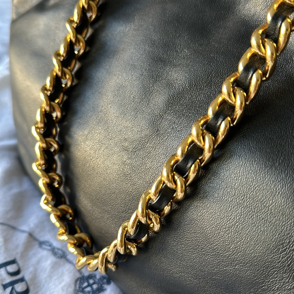 PRADA large leather bag with gold chain - Picture 6 of 12